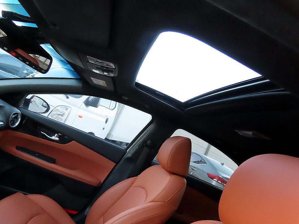 KIA K3 2024 Blanco - Importación desde Corea - HF Imports Iquique - Foto 18