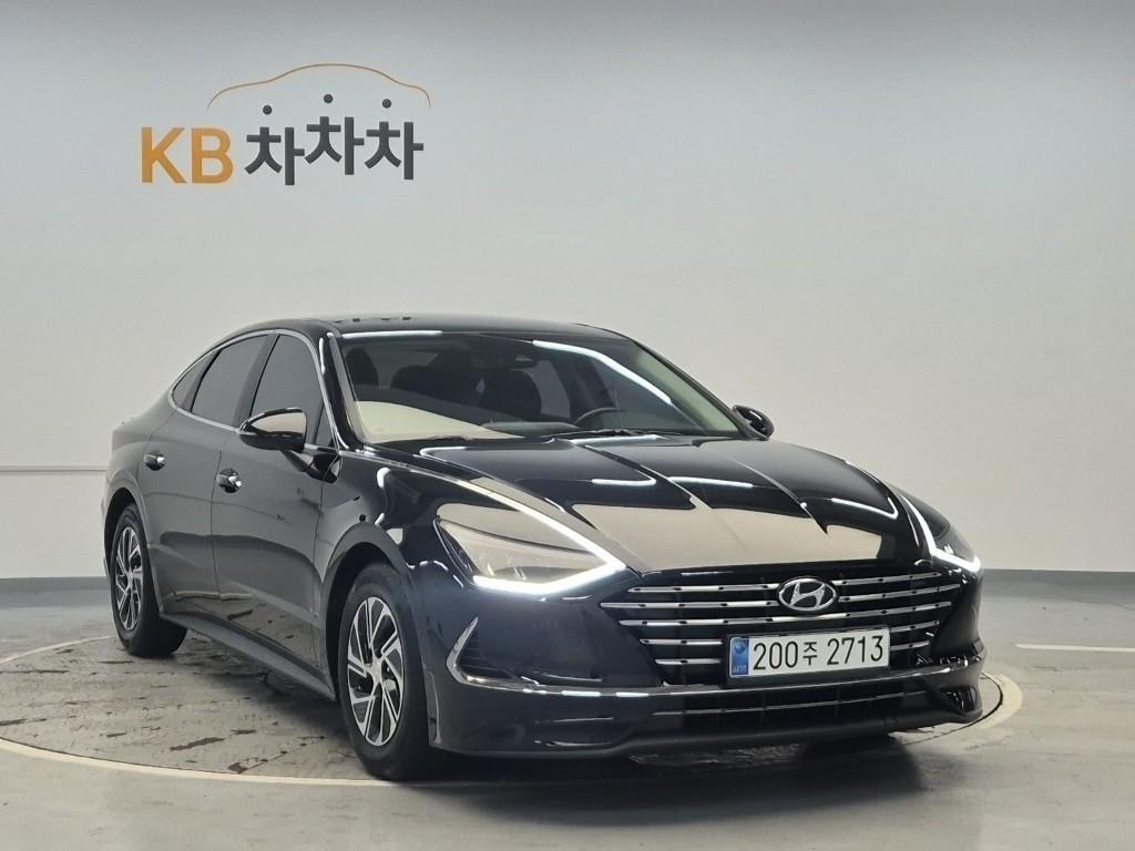 HYUNDAI Sonata - Vista 4