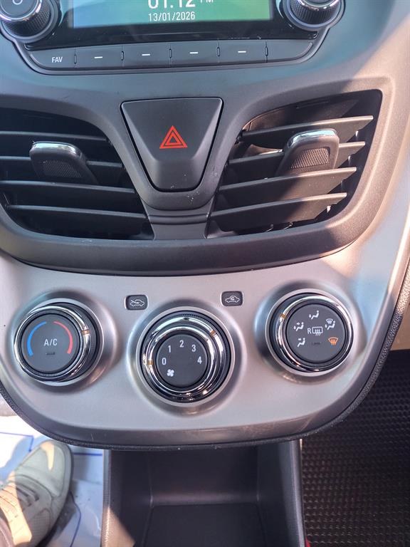 Chevrolet Spark - Vista 12