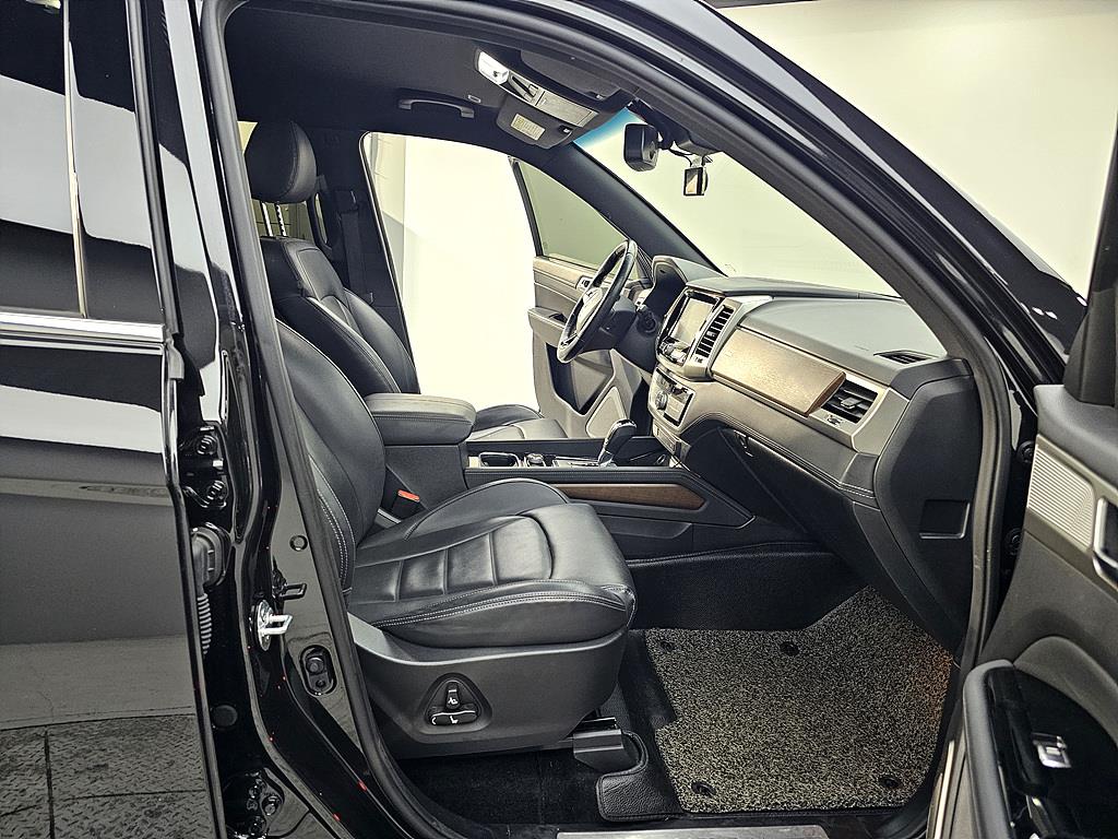 Ssangyong Rexton - Vista 11