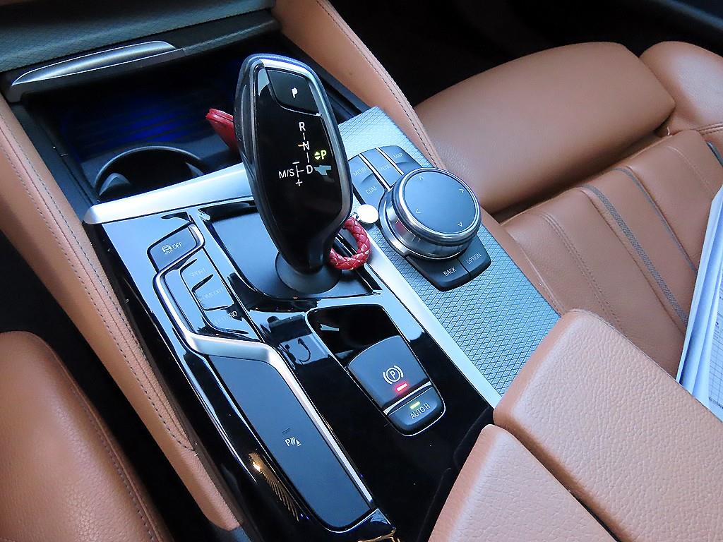 BMW 5 Series - Vista 11