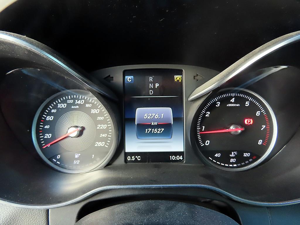 Mercedes Benz C Class - Vista 8