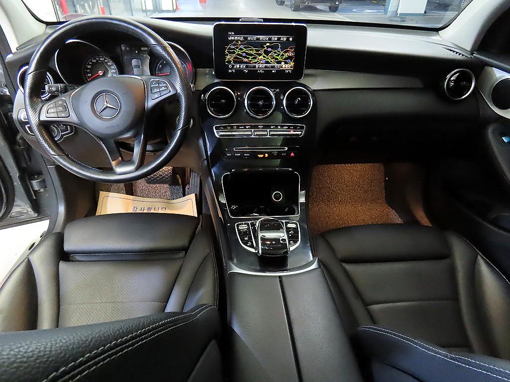 Mercedes Benz GLC Class - Vista 10