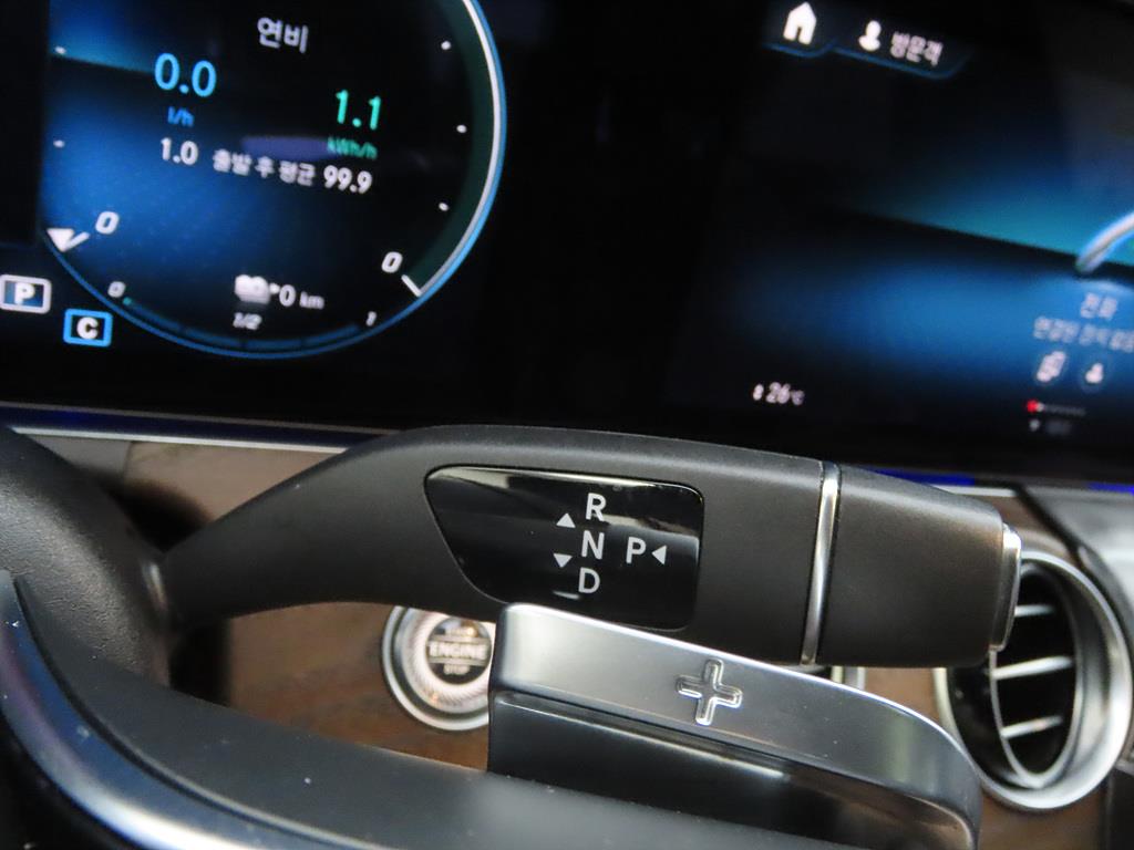 Mercedes Benz E class - Vista 11