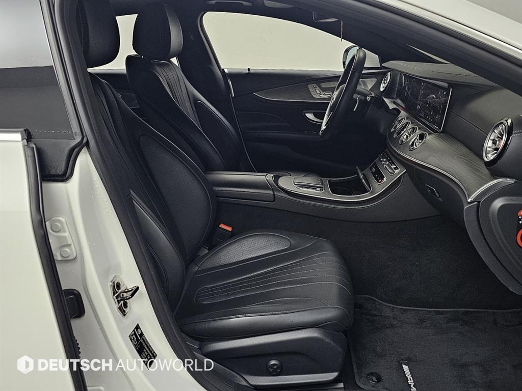 Mercedes Benz CLS Class - Vista 9