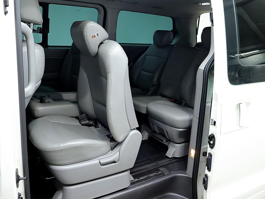 HYUNDAI Starex 2017 Blanco - Importación desde Corea - HF Imports Iquique - Foto 12