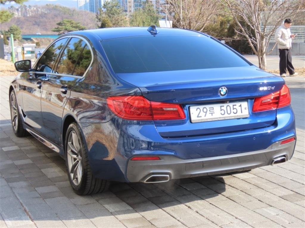 BMW 5 Series - Vista 7