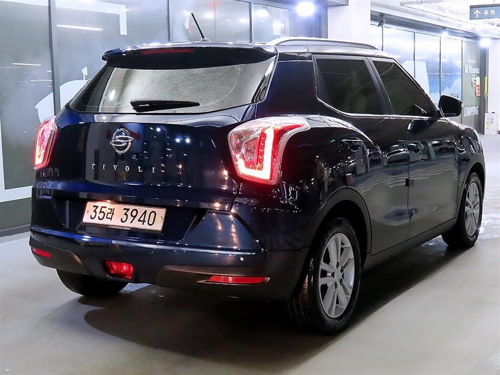Ssangyong Tivoli - Vista 4