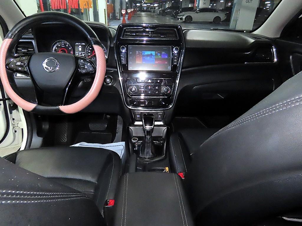 Ssangyong Tivoli - Vista 10