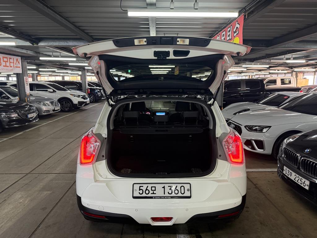 Ssangyong Tivoli - Vista 6