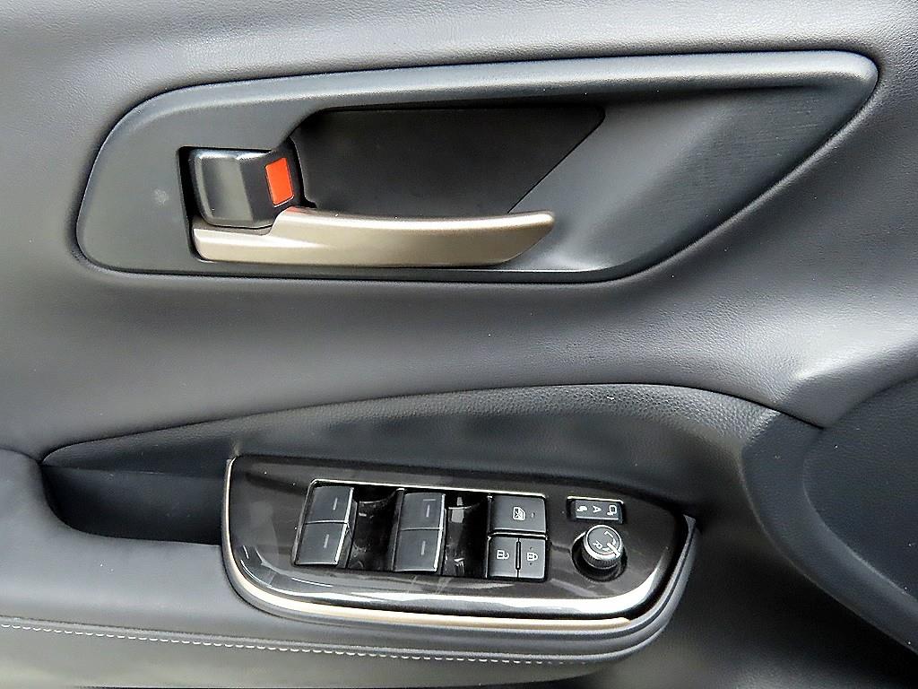 Toyota Crown - Vista 11