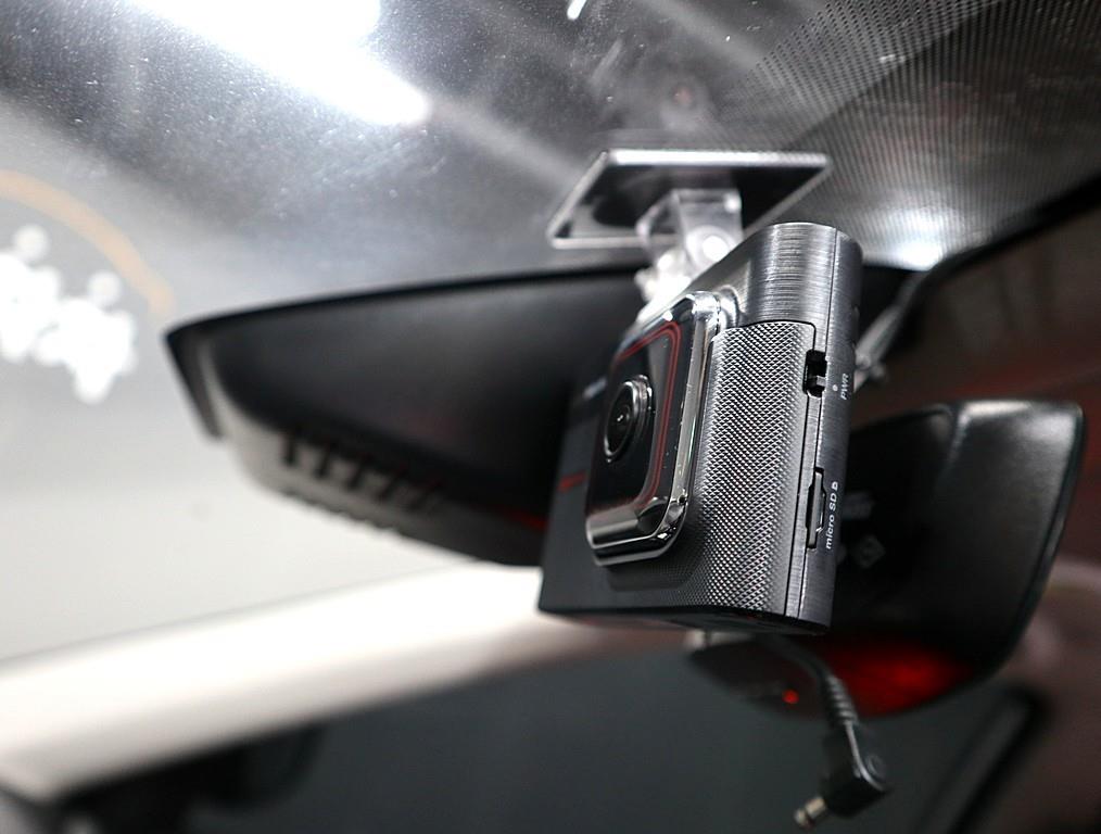 SAMSUNG QM6 2021 Blanco - Importación desde Corea - HF Imports Iquique - Foto 16