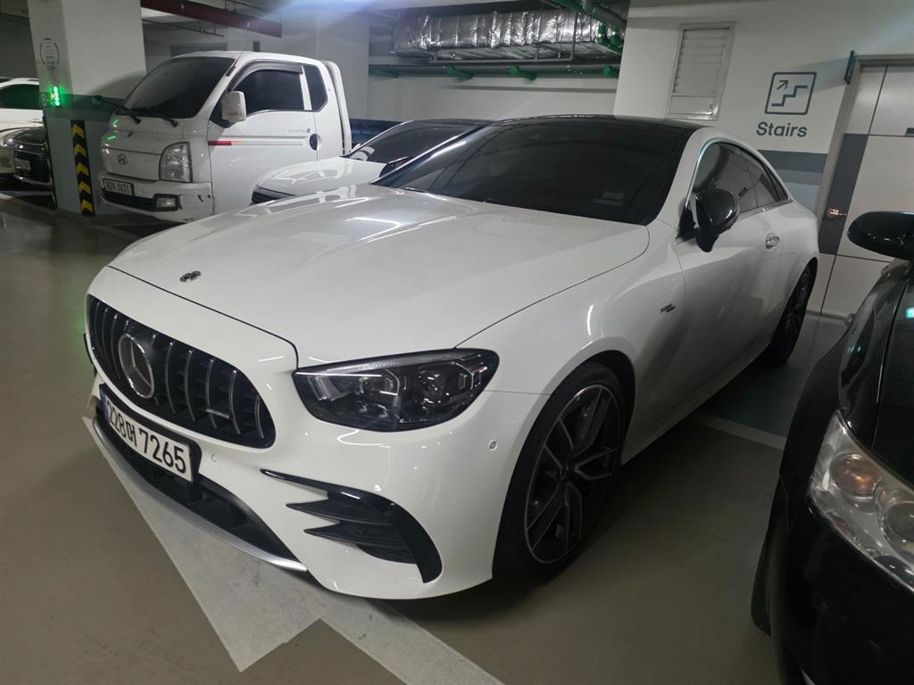 Mercedes Benz E class - Vista 3