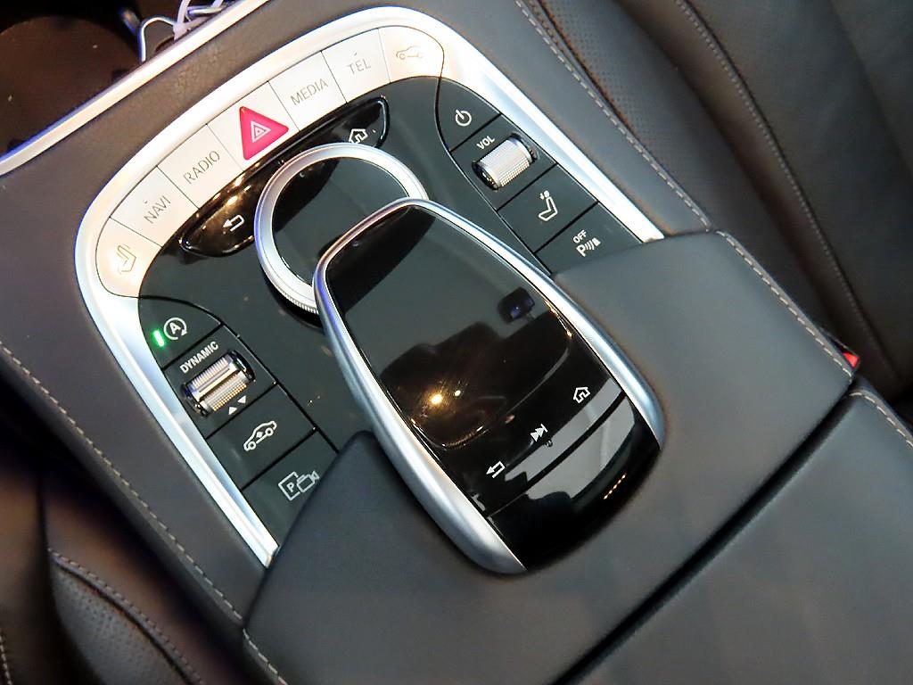 Mercedes Benz S Class - Vista 12