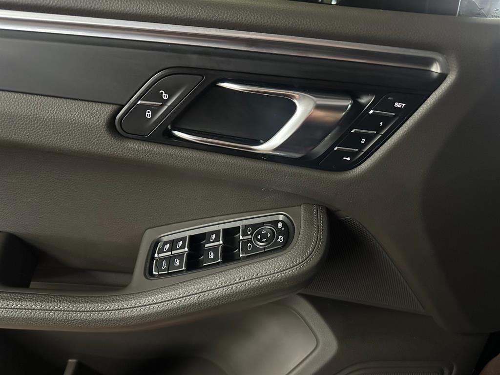 Porsche Macan 2019 Negro - Importación desde Corea - HF Imports Iquique - Foto 14