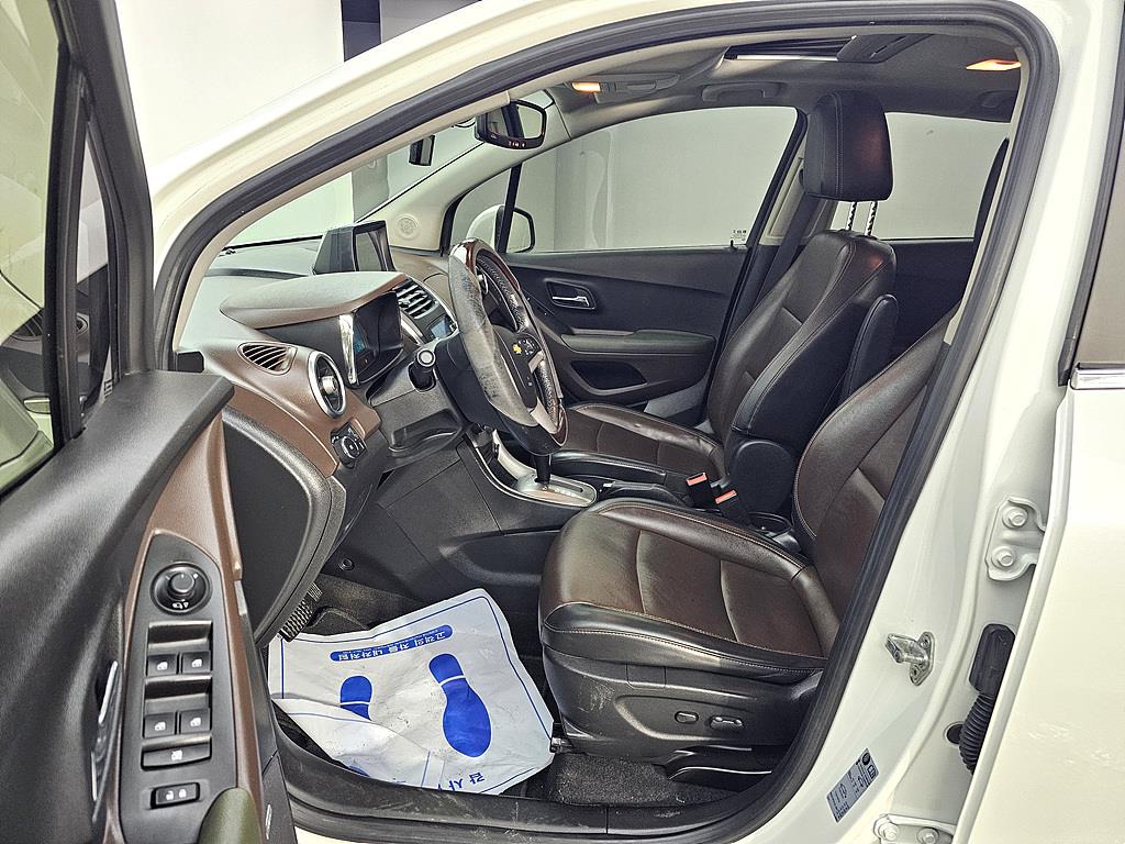 Chevrolet Trax - Vista 8