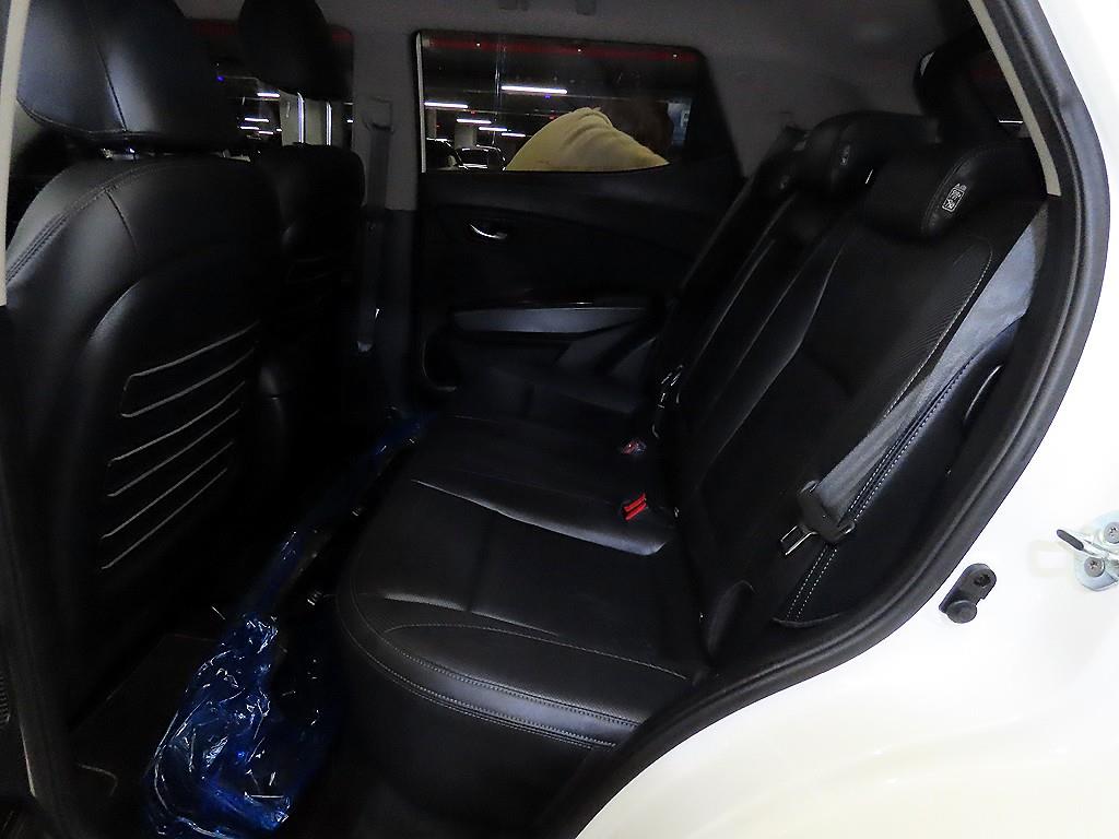 Ssangyong Tivoli - Vista 7