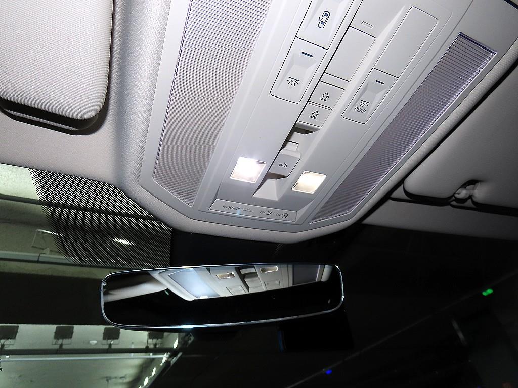 Volkswagen Touareg 2021 Blanco - Importación desde Corea - HF Imports Iquique - Foto 14