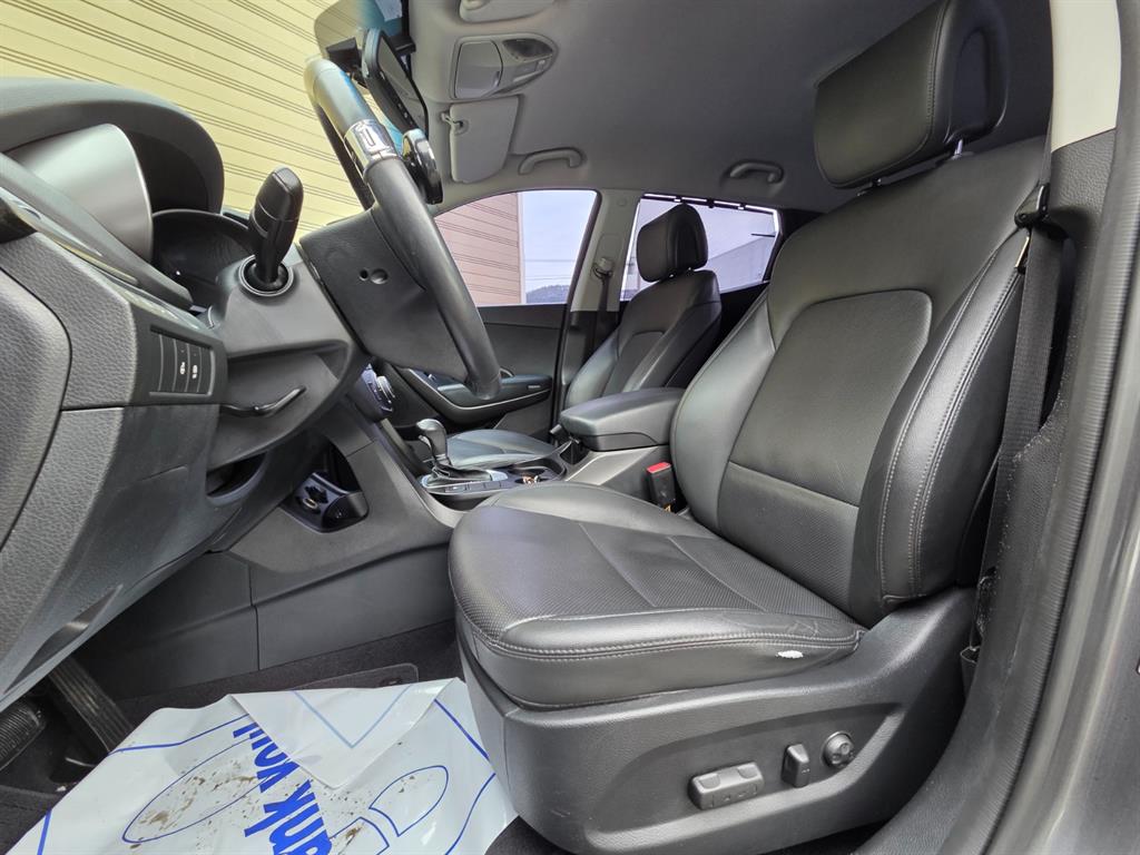 HYUNDAI Santa Fe - Vista 5