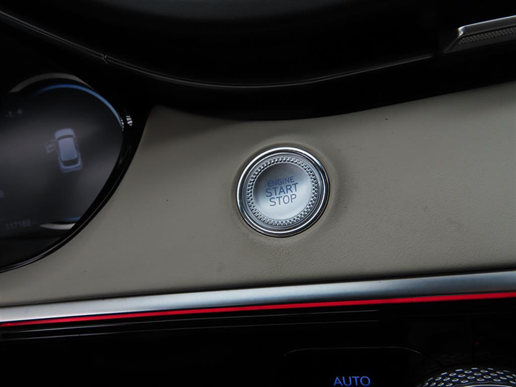 Genesis GV70 - Vista 10