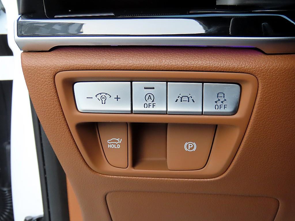 Genesis G80 - Vista 12