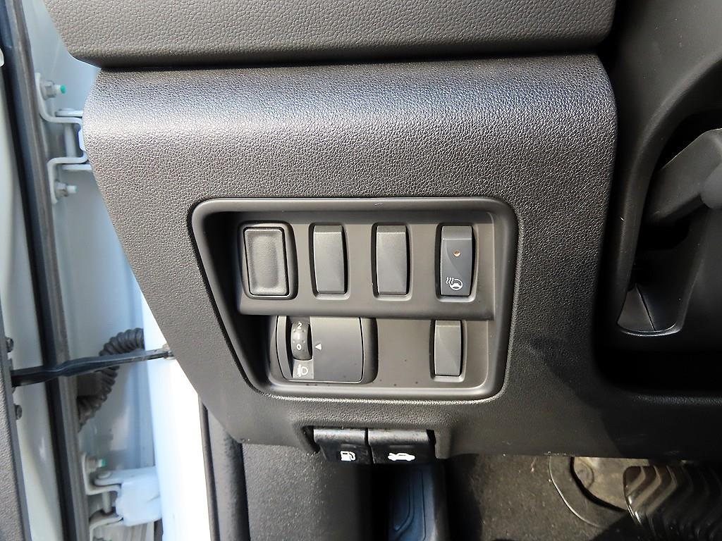 SAMSUNG QM6 - Vista 12