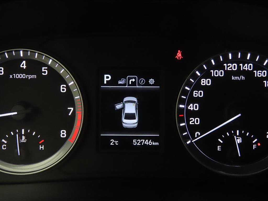 HYUNDAI Sonata - Vista 9