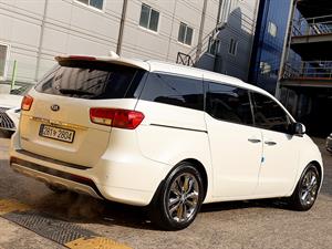 KIA Carnival - Vista 8