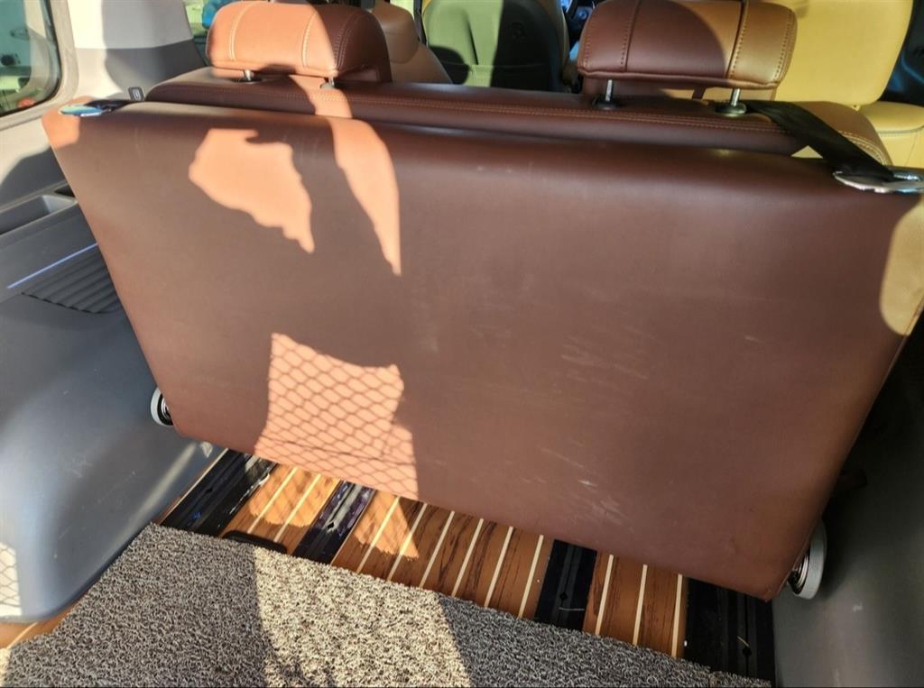 HYUNDAI Staria - Vista 5