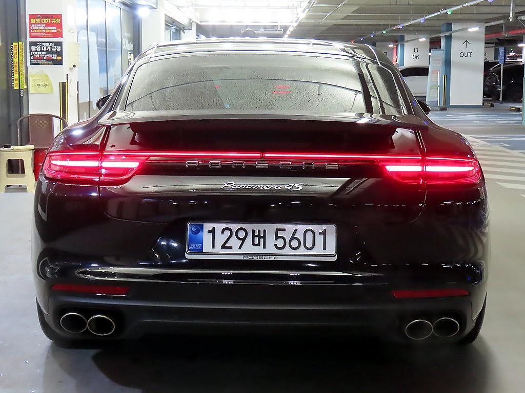 Porsche Panamera - Vista 5