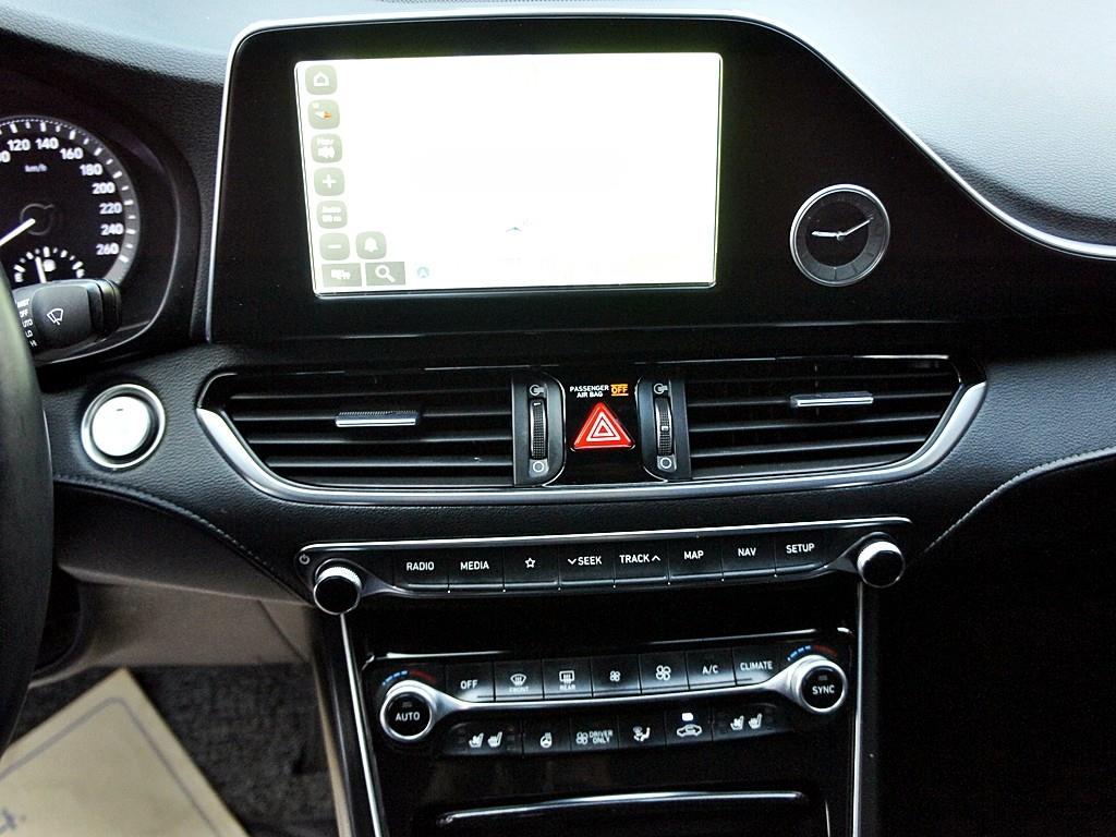 HYUNDAI Grandeur 2018 Azul - Importación desde Corea - HF Imports Iquique - Foto 10