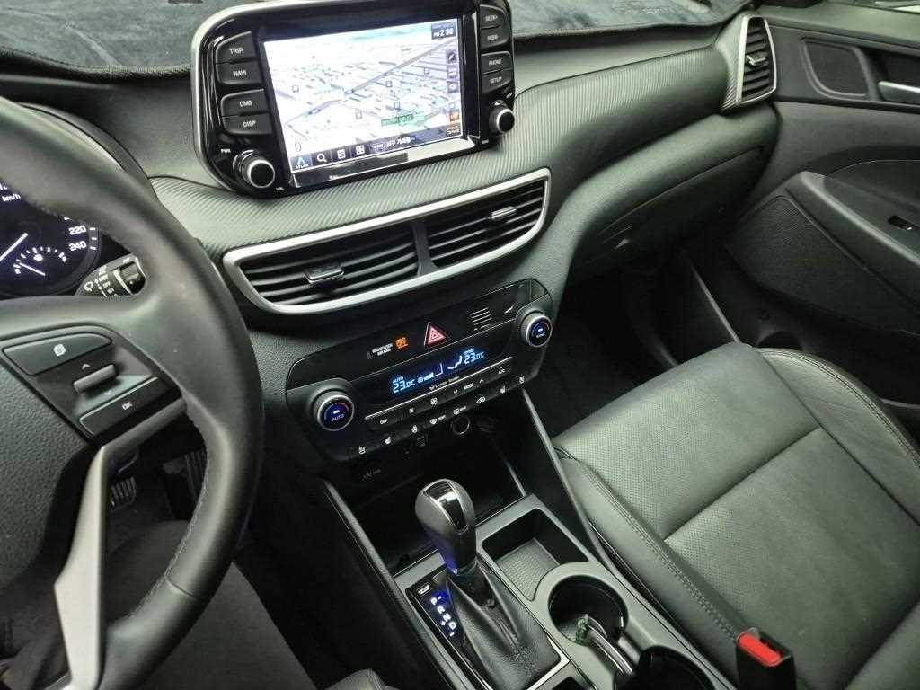 HYUNDAI Tucson - Vista 10