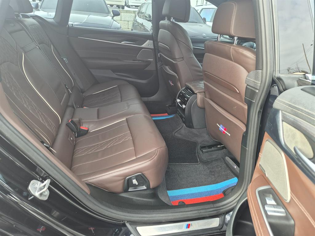 BMW Gran Turismo 2022 Negro - Importación desde Corea - HF Imports Iquique - Foto 17