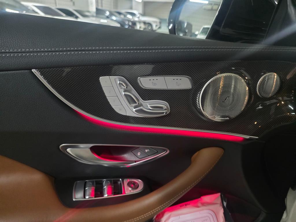 Mercedes Benz E class - Vista 8