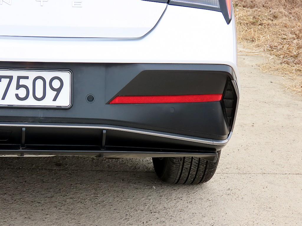 HYUNDAI Avante 2024 Blanco - Importación desde Corea - HF Imports Iquique - Foto 15