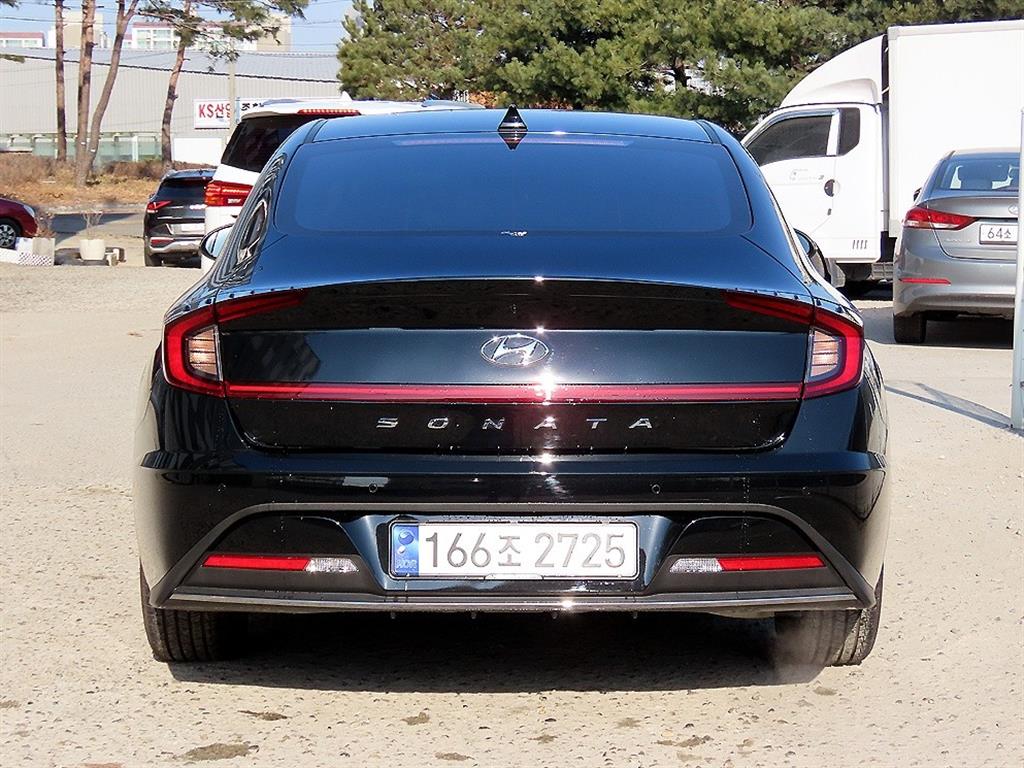 HYUNDAI Sonata - Vista 4