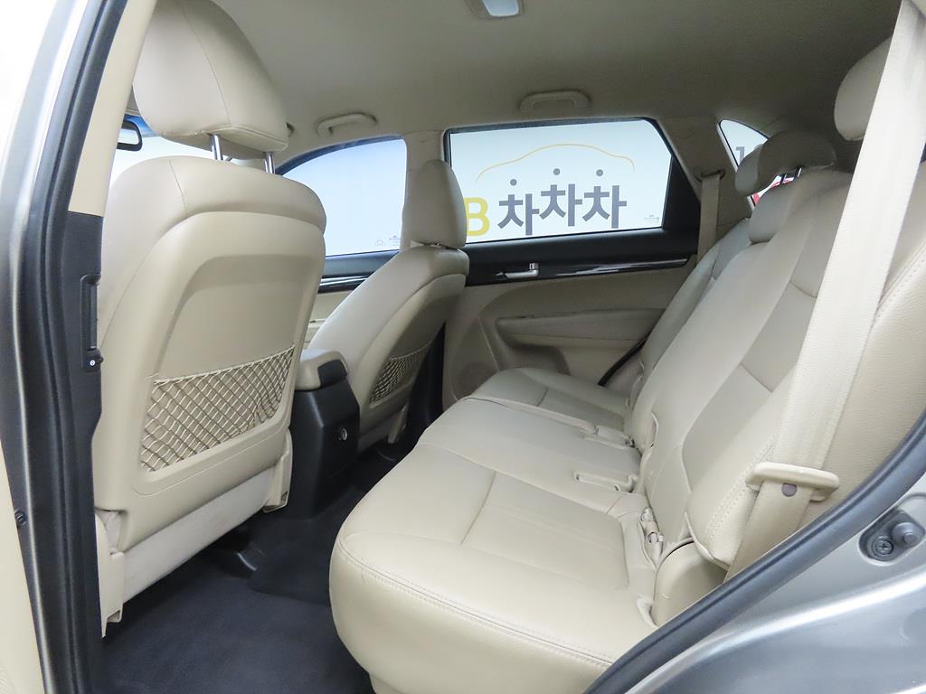 KIA Sorento - Vista 6