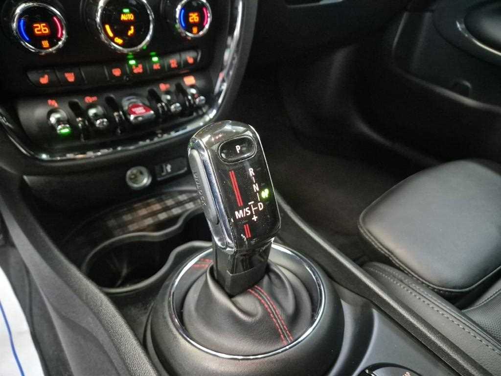 Mini Clubman - Vista 8