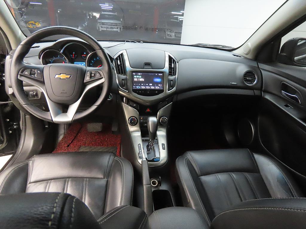 Chevrolet Cruise - Vista 7