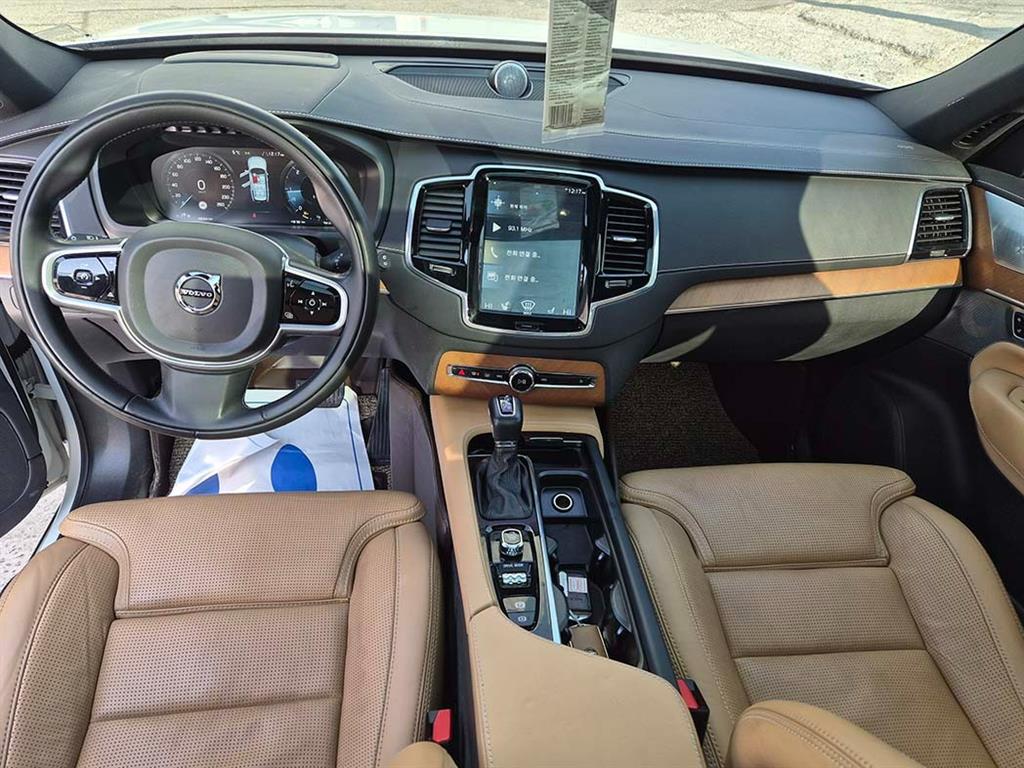 Volvo XC90 - Vista 8