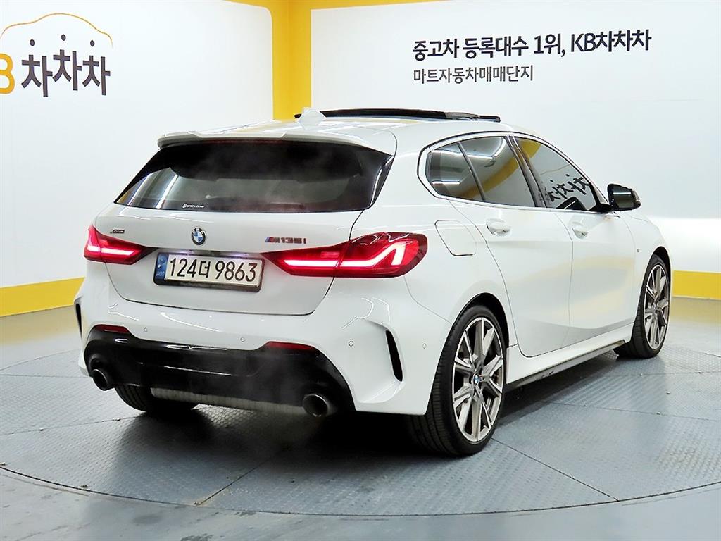 BMW 1 series - Vista 4