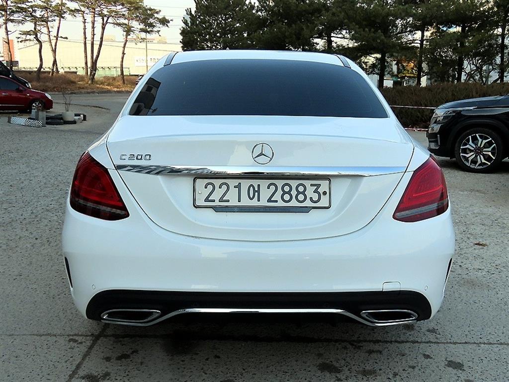 Mercedes Benz C Class - Vista 4