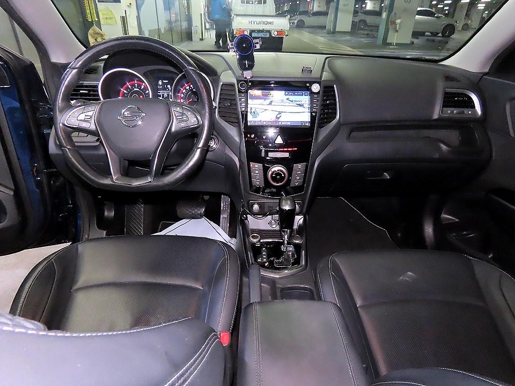 Ssangyong Tivoli - Vista 10