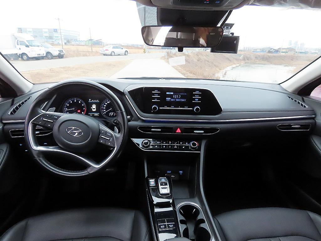 HYUNDAI Sonata - Vista 9