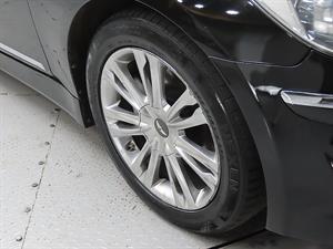 HYUNDAI Genesis - Vista 10