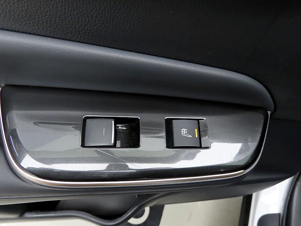 Toyota Crown - Vista 12