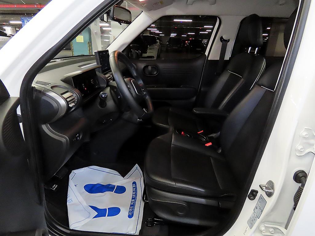 HYUNDAI Casper - Vista 6