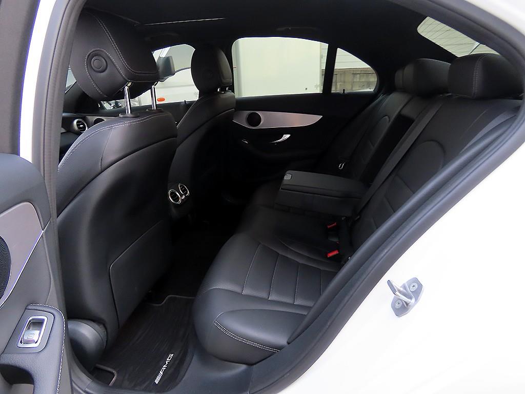 Mercedes Benz C Class - Vista 6