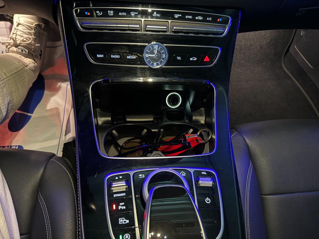 Mercedes Benz E class 2018 Negro - Importación desde Corea - HF Imports Iquique - Foto 13