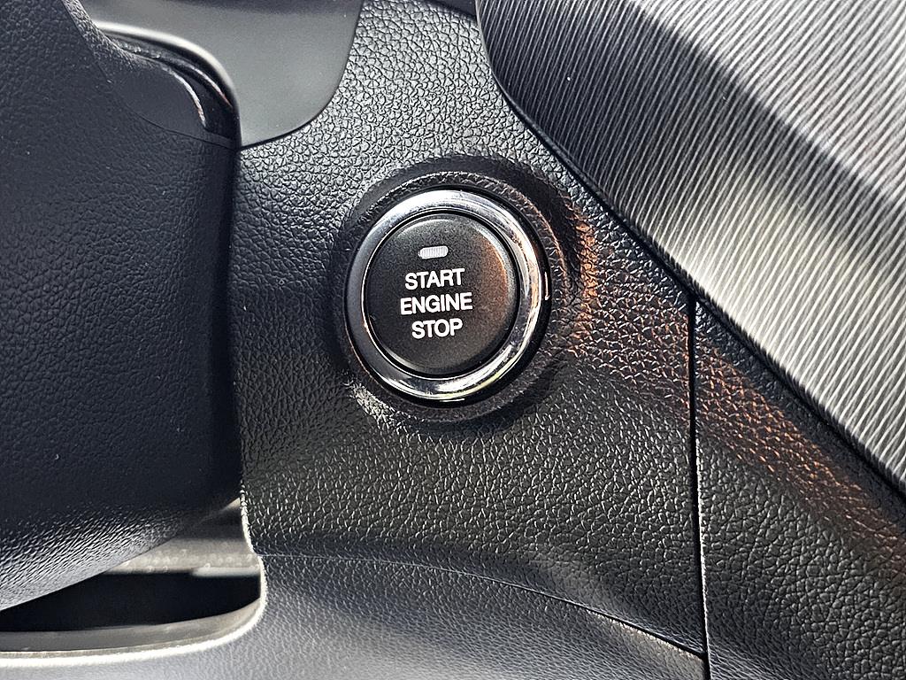 Ssangyong Tivoli - Vista 12